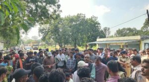 अनूपपुर में सड़क हादसे में 11वीं के छात्र की मौत, शव रखकर साढ़े तीन घंटे चक्काजाम